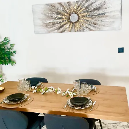 New At 150m From The Beaches Easy Check In Διαμέρισμα *